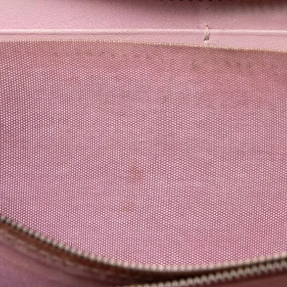 Gucci GG Supreme Strawberry Zip Around Wallet - Picture 10 of 10